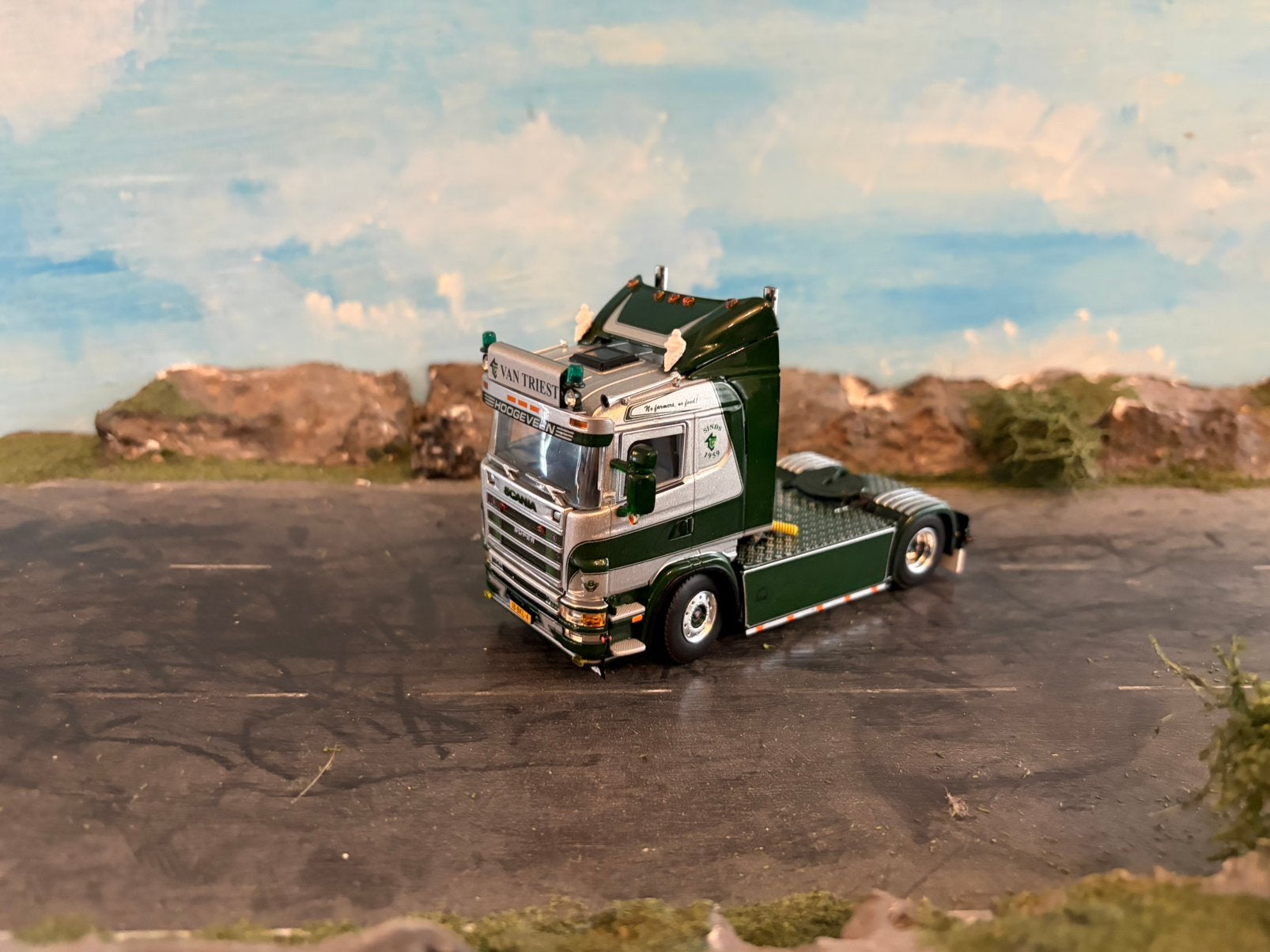 Te koop van triest, Hobby en Vrije tijd, Modelauto's | 1:50, Ophalen of Verzenden, Zo goed als nieuw, Bus of Vrachtwagen, Wsi