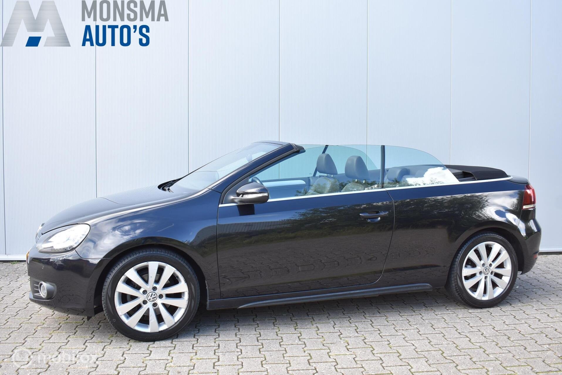 VW Golf Cabrio 1.2 TSI Highline Xenon Leder Navi Camera Stoe, Voorwielaandrijving, Euro 5, Zwart, 4 cilinders