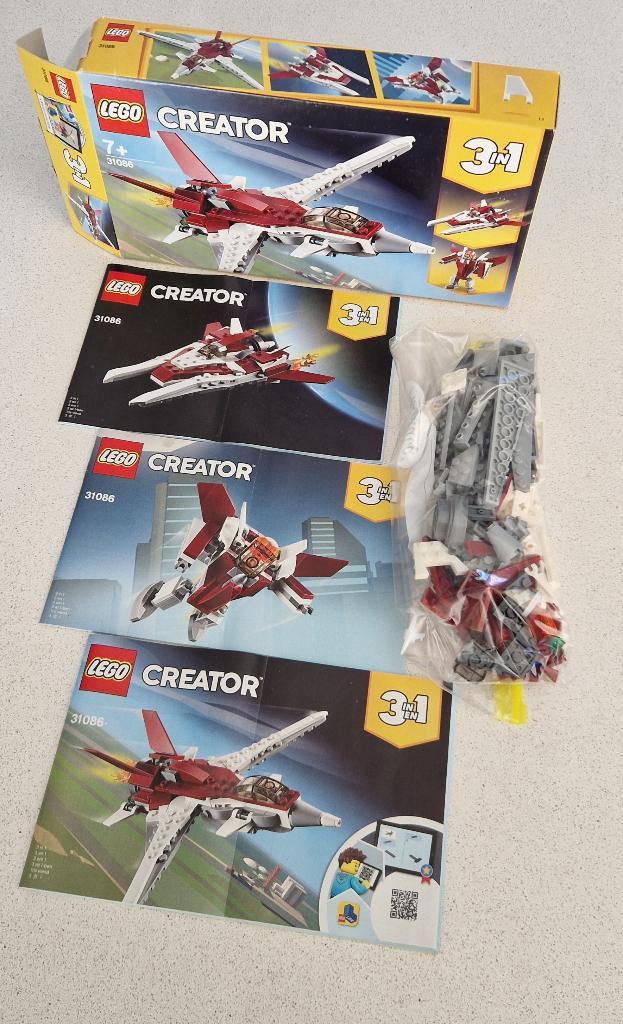 Lego Creator 3in1 Futuristisch vliegtuig (31086), Compleet, Lego, Ophalen of Verzenden, Zo goed als nieuw