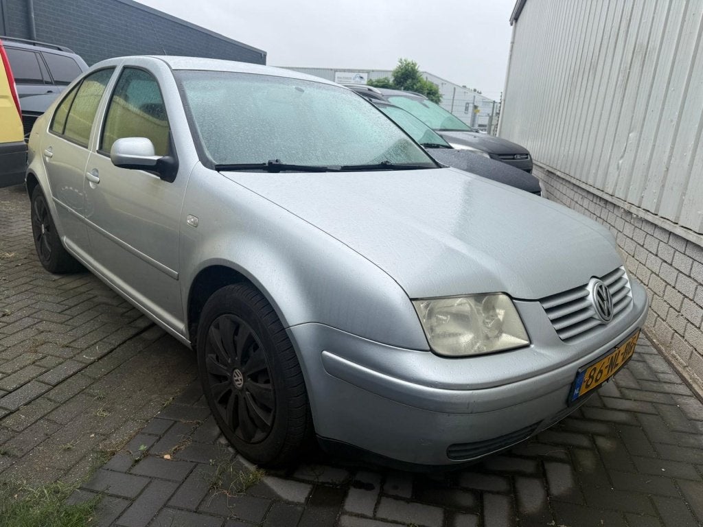 Volkswagen Bora 1.6 Comfortline (bj 2003, automaat), Auto's, Volkswagen, Automaat, Gebruikt, Bora, 4 cilinders