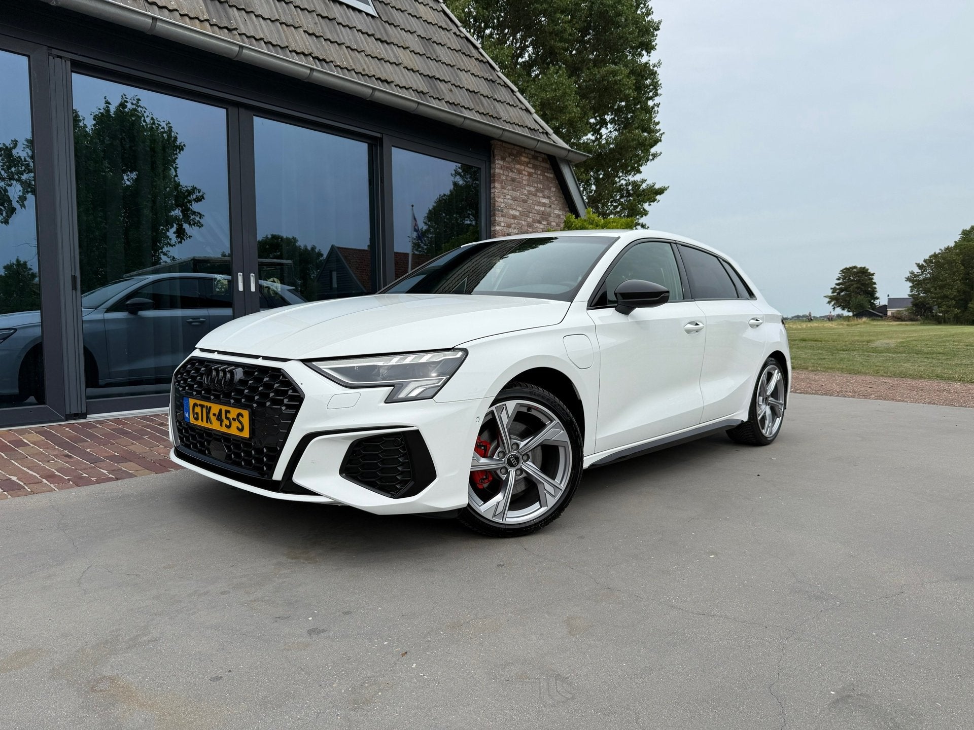 Foto 5 van Audi A3 Sportback 40 TFSI hybride S-line