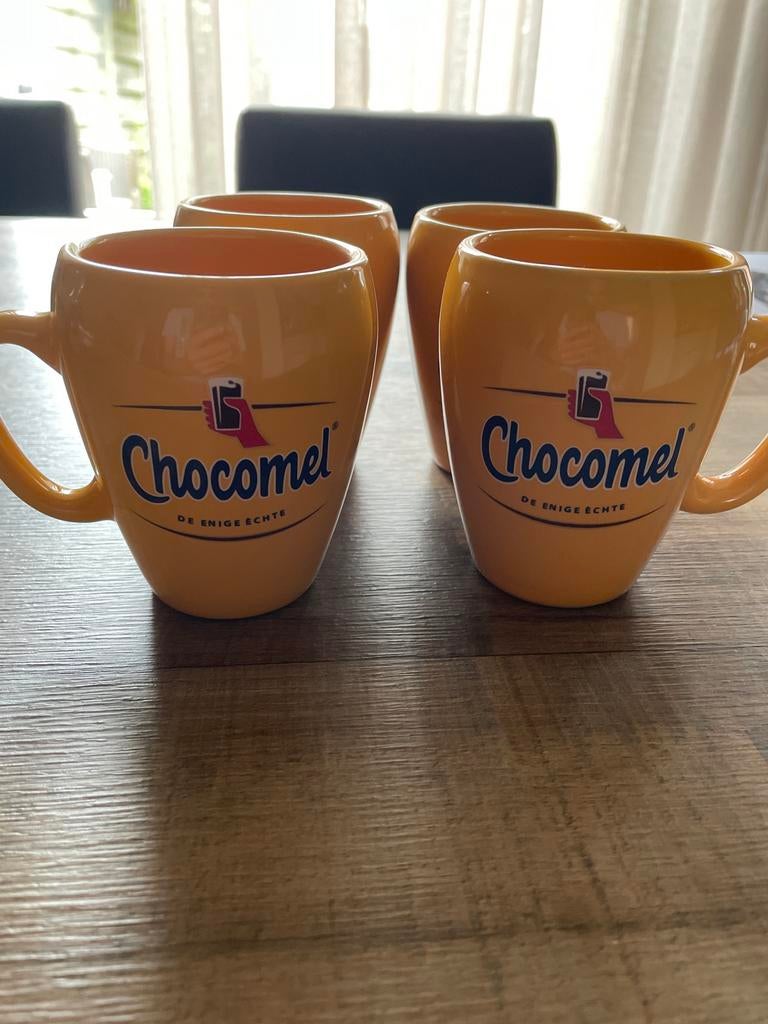Set van 4 Chocomel mokken - De Enige Echte, Ophalen, Keramiek, Zo goed als nieuw, Overige stijlen