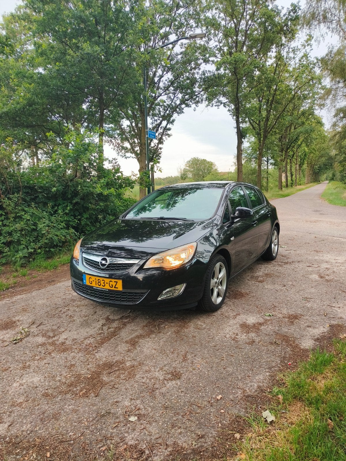 Opel Astra 1.4 74KW 5D 2010 Zwart, Auto's, Opel, Particulier, Astra, Benzine, A, Hatchback, Handgeschakeld, Geïmporteerd, Zwart