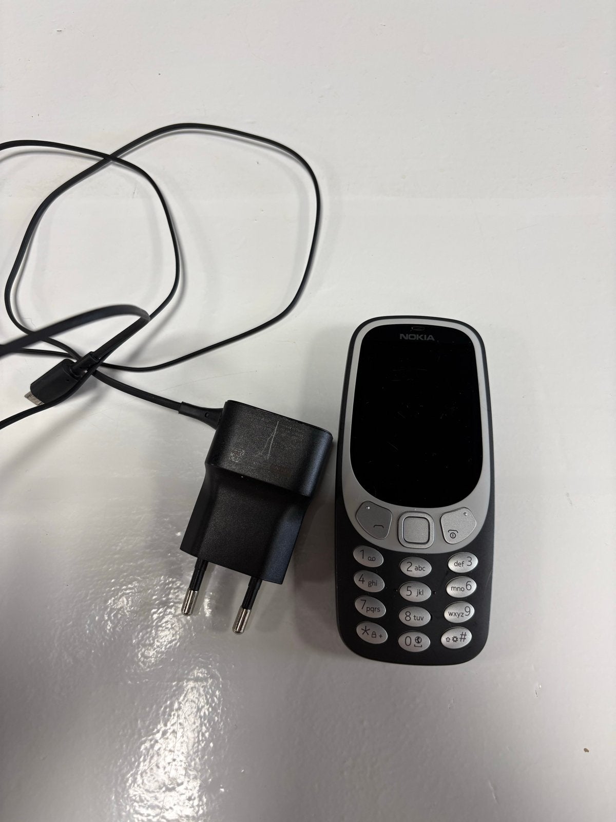 Nokia 3310 (2017) met oplader - Zo goed als nieuw, Telecommunicatie, Mobiele telefoons | Nokia, Zwart, Fysiek toetsenbord, Ophalen of Verzenden