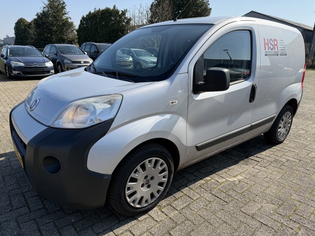 Fiat Fiorino 1.3 MJ 2015 euro 5 airco, schuifdeur 182000 km, Euro 5, Stof, Gebruikt, Zwart