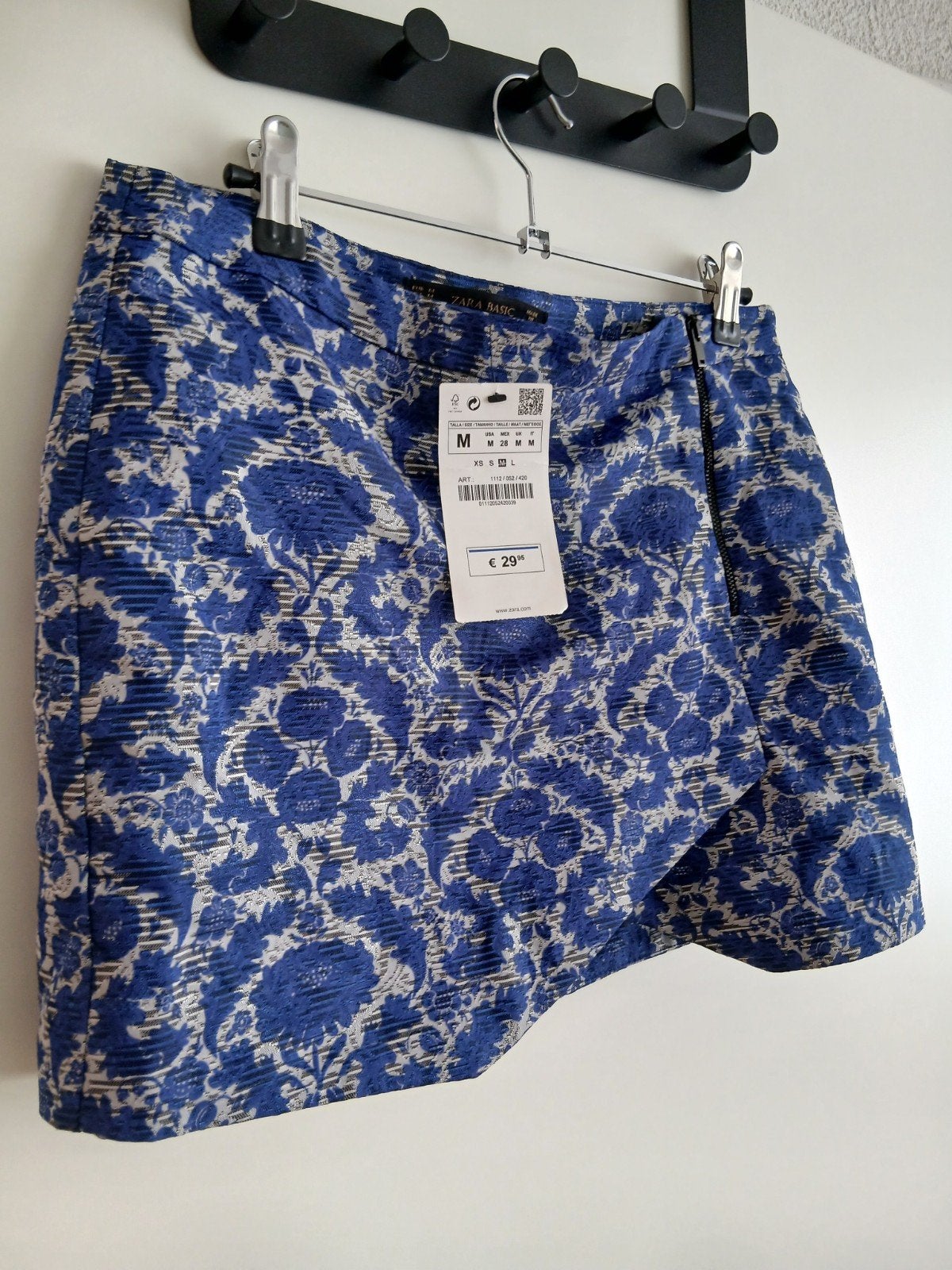 Prachtig bloemen rokje mét prijskaartje van ZARA. Maat M., Kleding | Dames, Maat 38/40 (M), Zara, Nieuw, Boven de knie