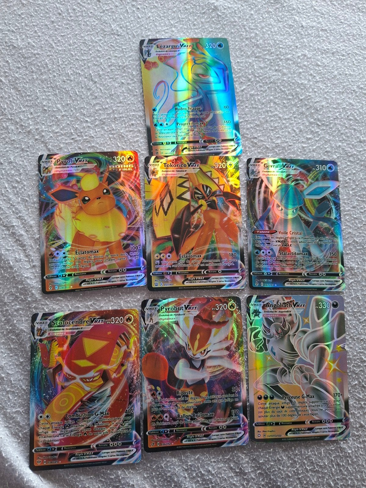 Pokémon VMAX Kaarten Collectie - Zeldzaam en Holografisch, Ophalen, Zo goed als nieuw, Meerdere kaarten, Foil