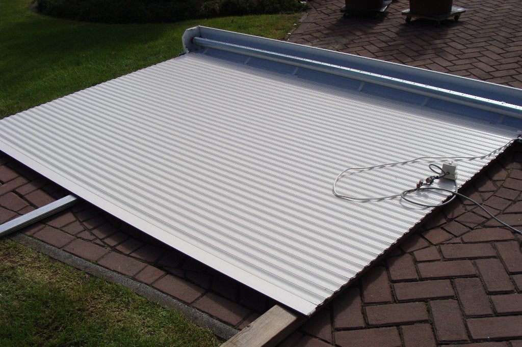 Te koop: 2 elektrische rolluiken met Somfy motor  Z.G.A.N., Ophalen, Wit, Zo goed als nieuw, 200 cm of meer