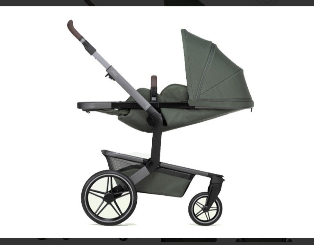 Foto 4 van Joolz Day5 Forest Green 3-in-1 Kinderwagen met accessoires