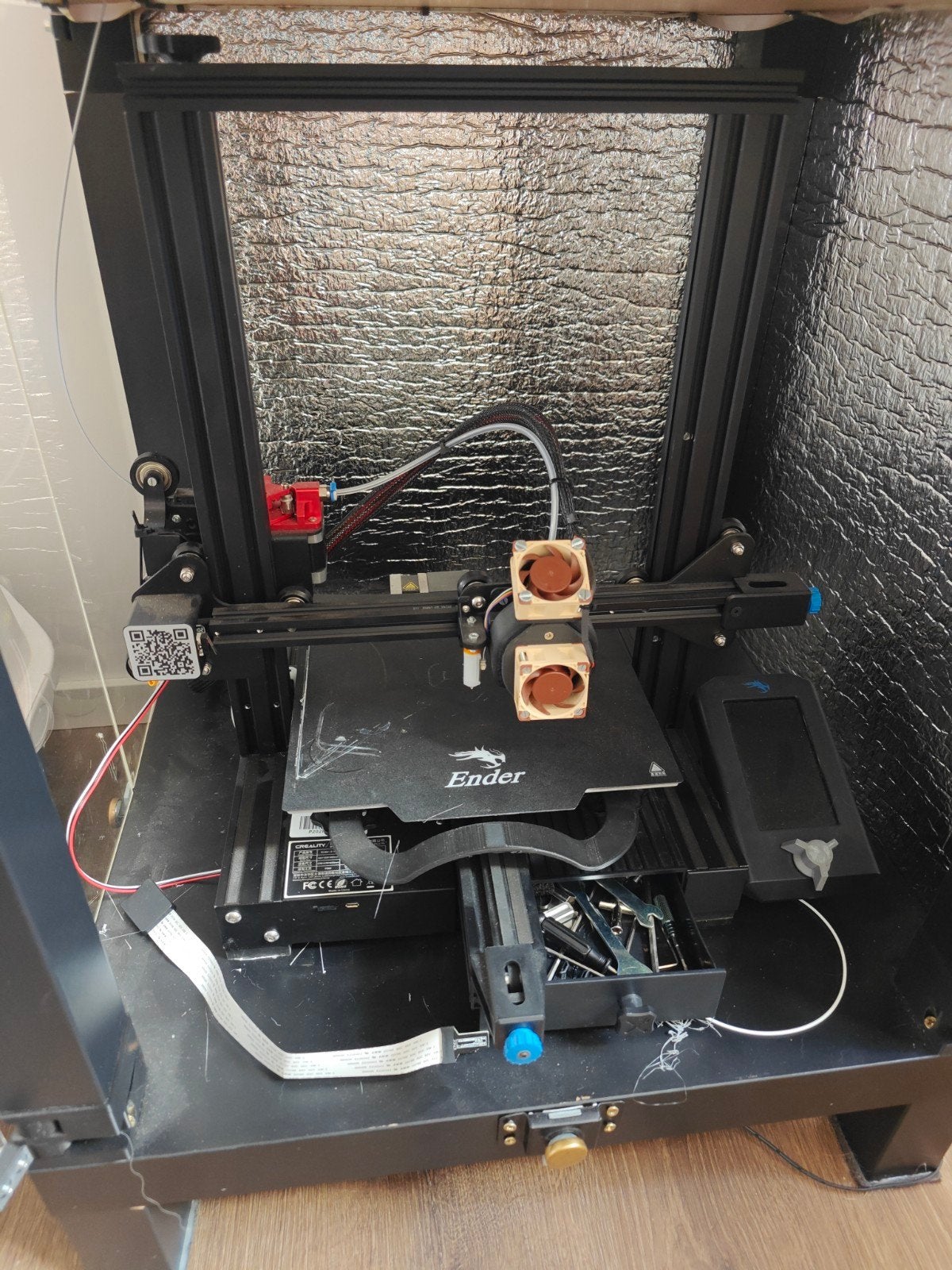 Ender 3 V2 3D Printer met Enclosure en Extra's, Ophalen of Verzenden, Gebruikt