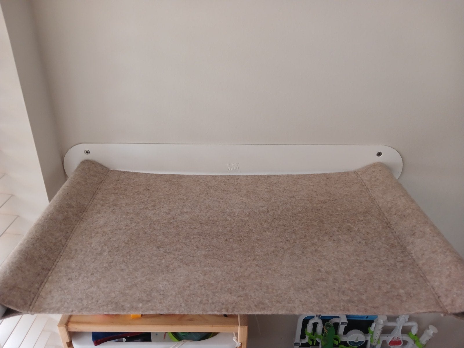 Lucy Balu - SWING Kattenhangmat voor de muur, Ophalen, Zo goed als nieuw, Vilt
