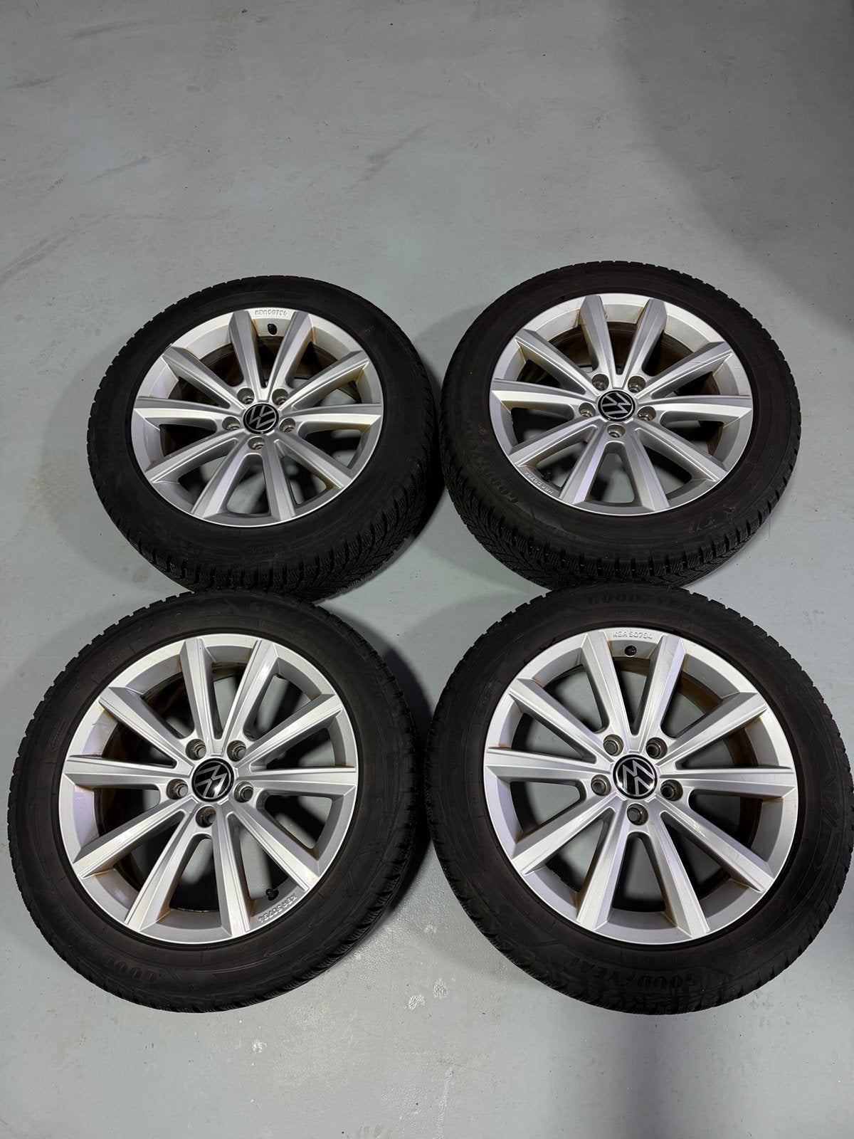 17 inch winterset VW T-Roc 215 55 17, Ophalen, 215 mm, Banden en Velgen, 17 inch
