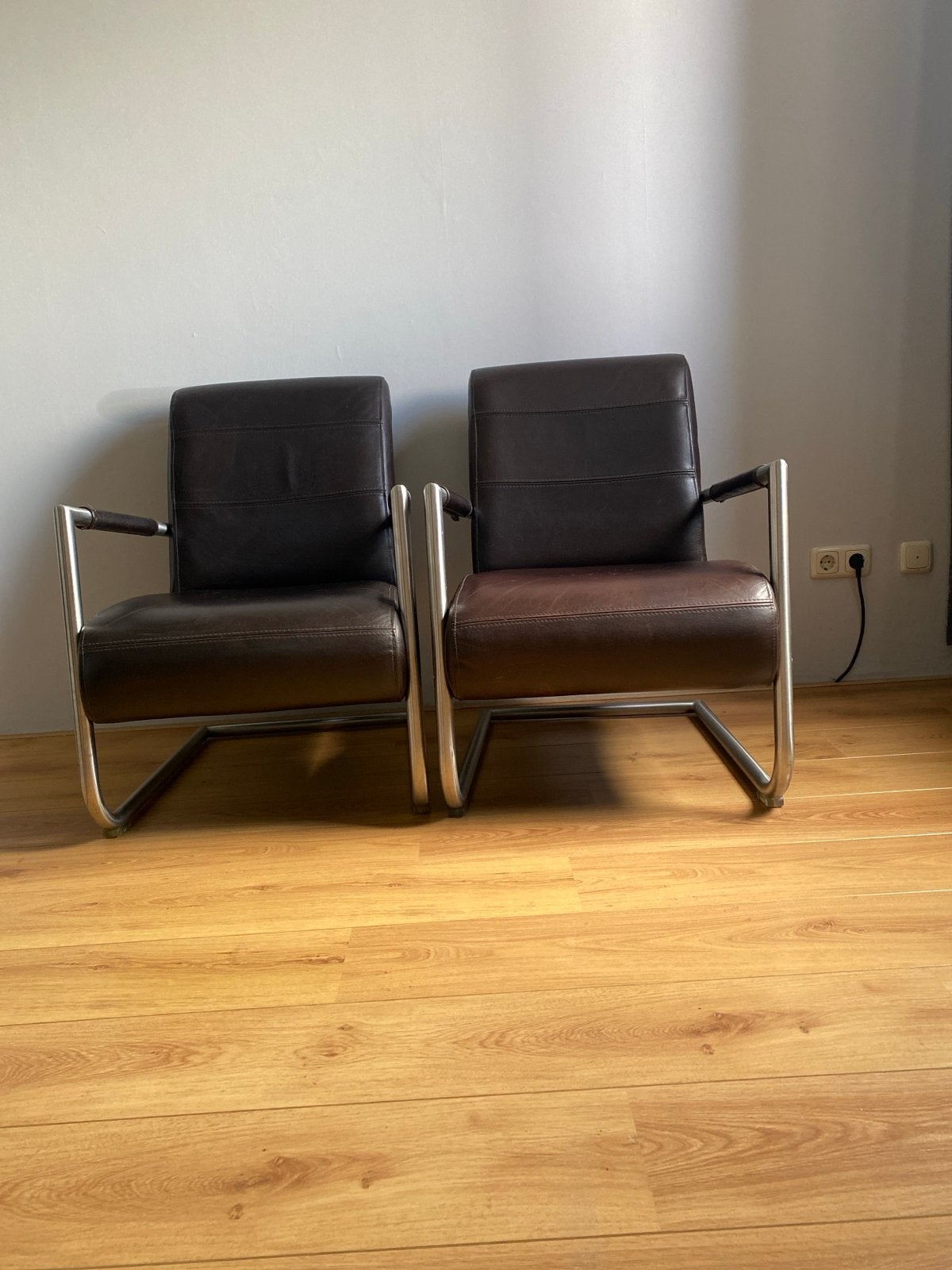 Twee fauteuils van Henders & Hazel, Huis en Inrichting, Fauteuils, Ophalen, Gebruikt, 50 tot 75 cm, Leer