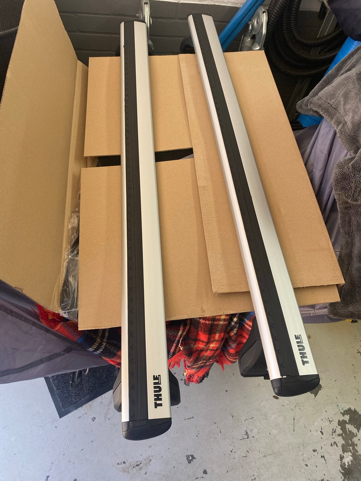 Thule Dakdragers voor Porsche Cayenne/VW Touareg (T-profiel), Ophalen, Gebruikt