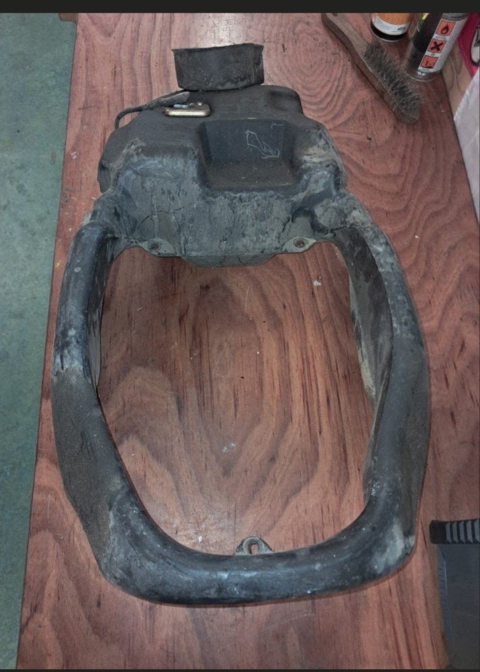 Malaguti f15 benzinetank, Ophalen