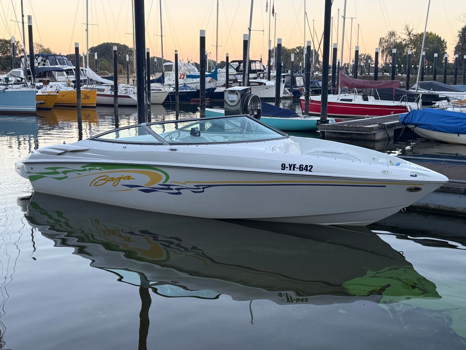 Baja 232 Islander Speedboot - Krachtig en Stijlvol, Watersport en Boten, Overige merken, Gebruikt, Binnenboordmotor, Ophalen of Verzenden