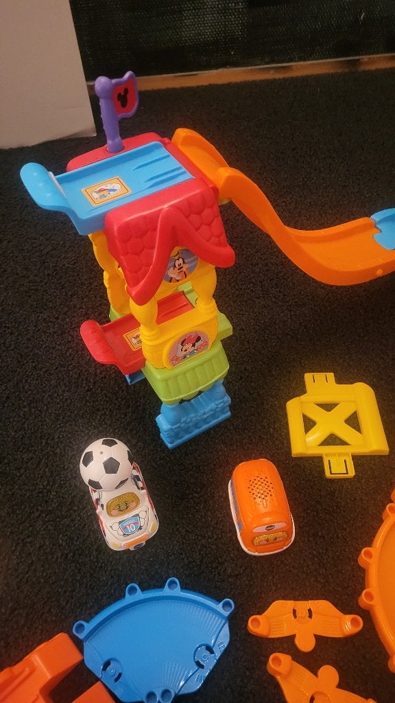 Toet toet racebaan, Ophalen of Verzenden, Zo goed als nieuw, 2 tot 4 jaar