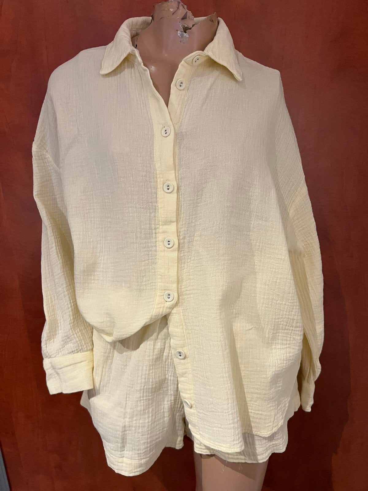 Eight paris Lichtgele mousseline set: blouse en korte broek, Kleding | Dames, Kostuum of Pak, Eight paris, Geel, Ophalen of Verzenden