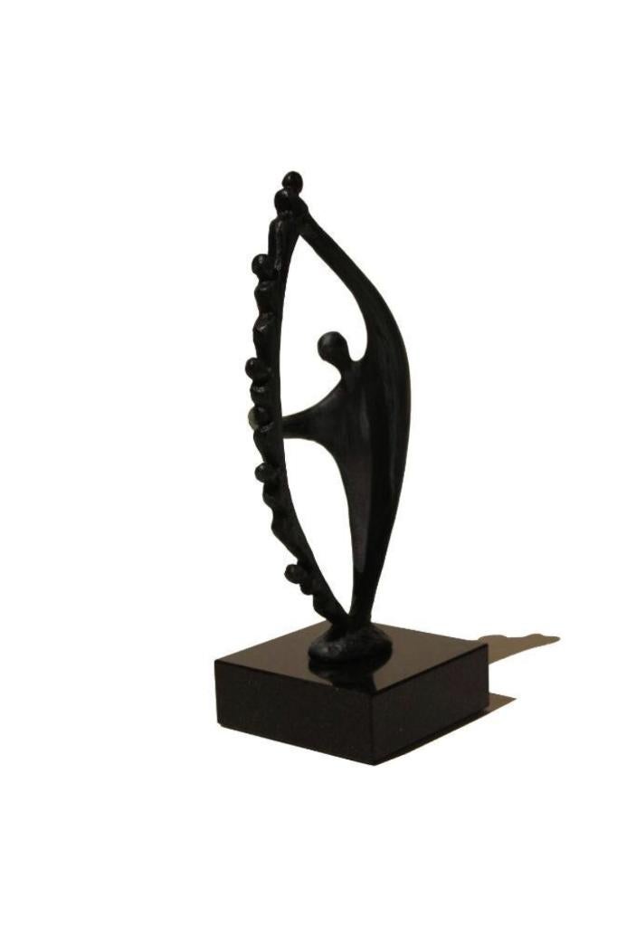 Corry Ammerlaan - Bronzen beeldje - Met kinderen - Artihove, Groep mensen, Minder dan 20 cm, Ophalen of Verzenden, Brons
