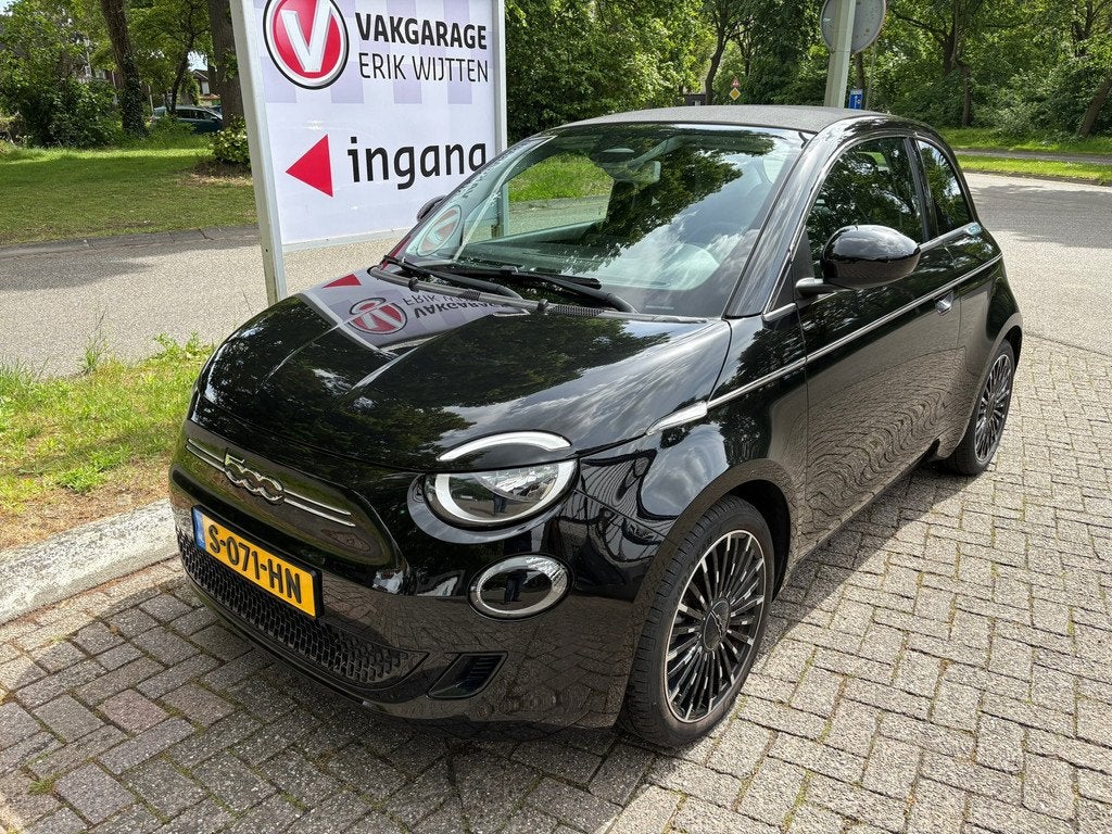 Fiat 500 C 42 kWh, Auto's, 118 pk, 4 stoelen, Alcantara, Zwart