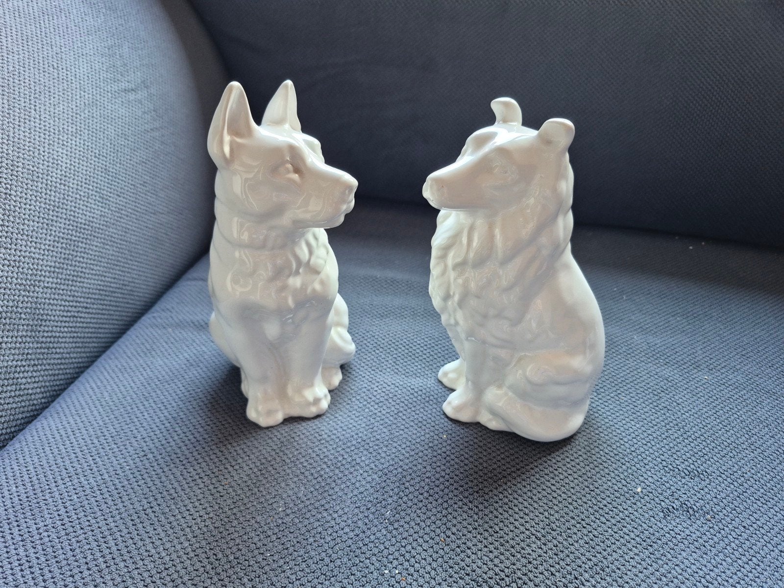2 leuke honden beeldjes, Ophalen of Verzenden, Zo goed als nieuw, Dier