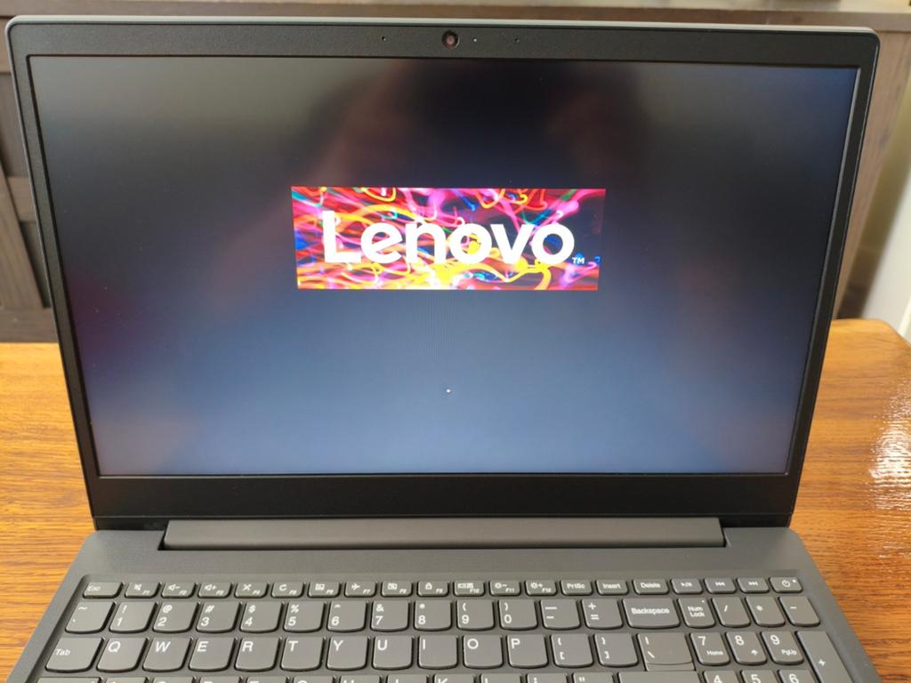 Lenovo v15, 15inch, AmD Ryzen5, Vega 2GB, 12GB Ram,SSD,Win11, Computers en Software, Windows Laptops, Refurbished, 15 inch, HDD