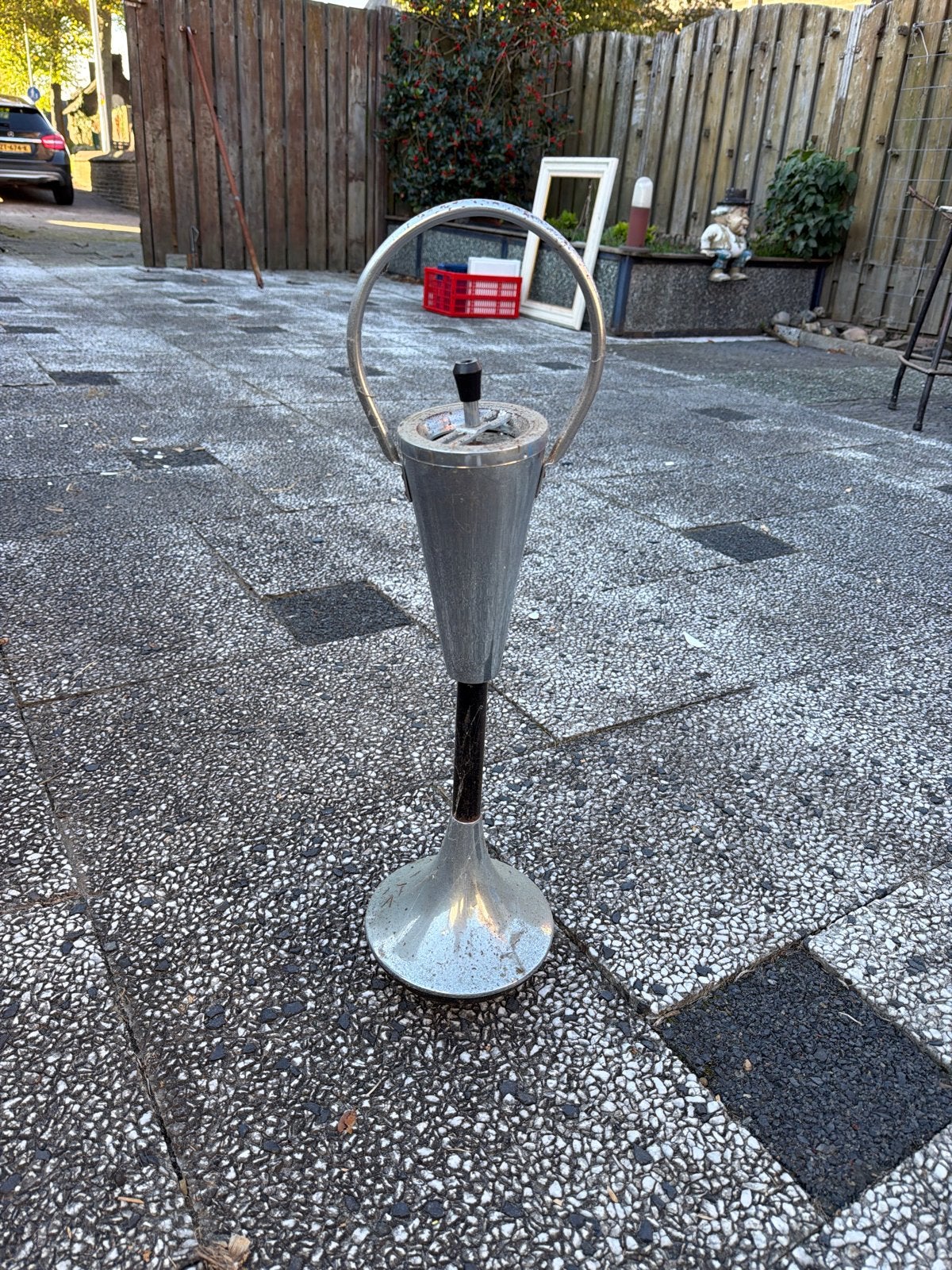 Vintage staande asbak - Stijlvol en functioneel, Ophalen, Gebruikt