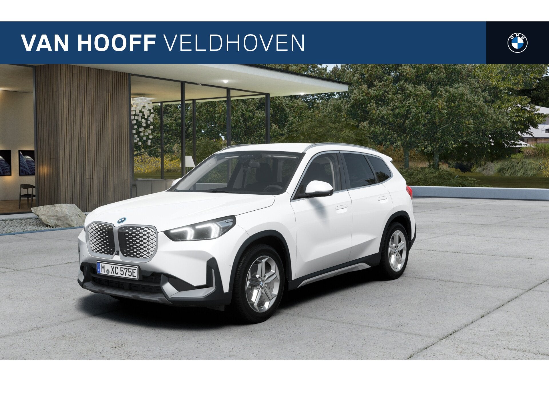 BMW iX1 eDrive20 xLine / Trekhaak / Achteruitrijcamera / Ada, Zwart, Wit, Leder, Nieuw