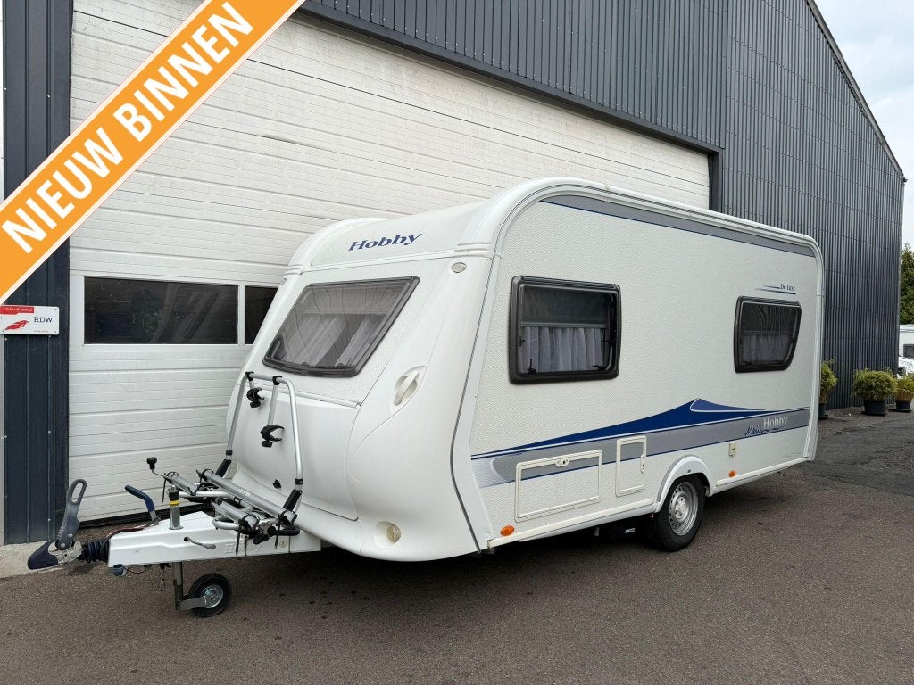 Hobby De Luxe 440 SF + voortent + mover, Hobby, Treinzit, Tot en met 4, 1000 - 1250 kg