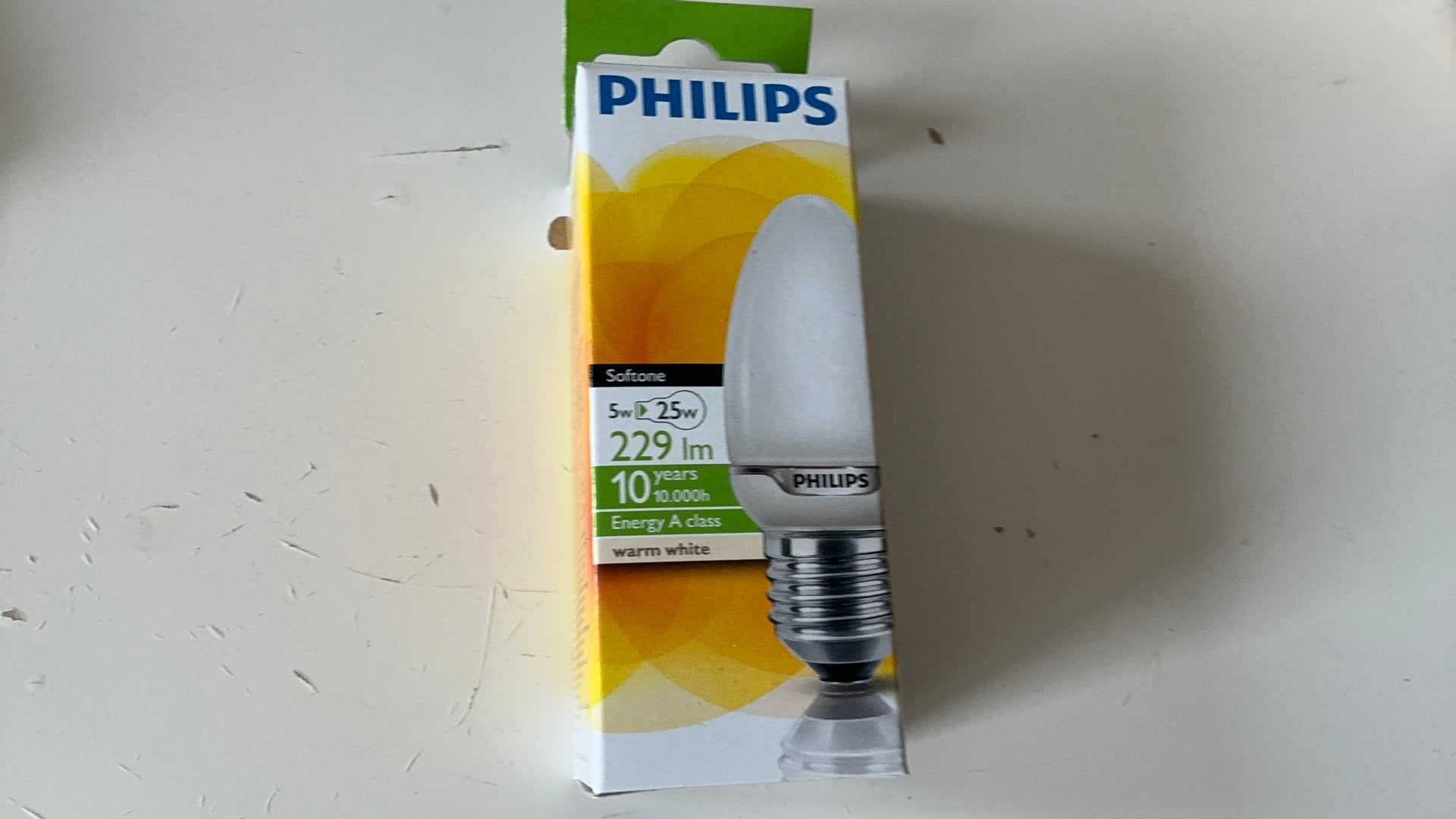 Philips softone  5 watt  equivalent 25 watt E 27 fitting, Huis en Inrichting, Lampen | Losse lampen, Philips, Nieuw, Spaarlamp
