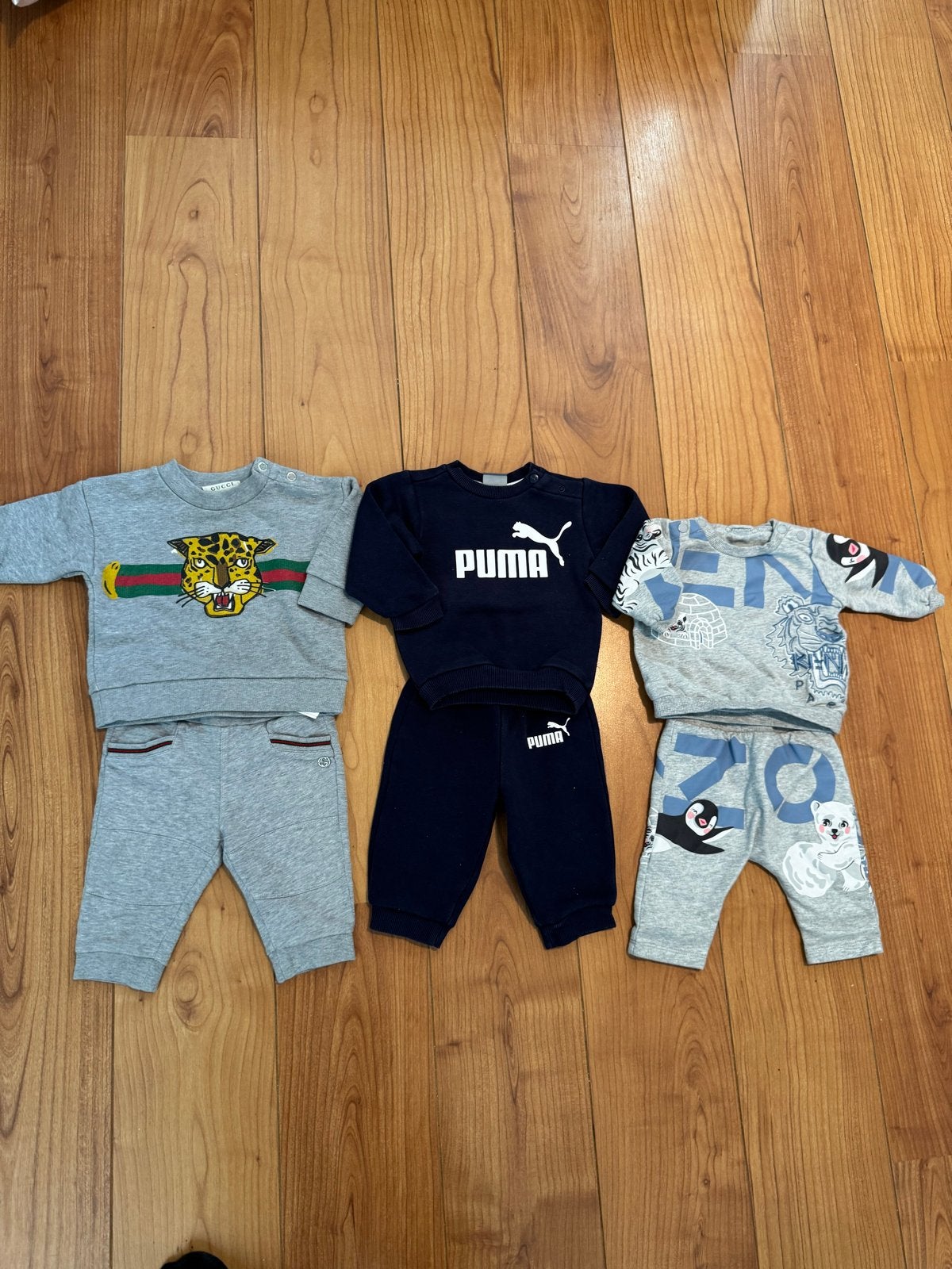 Set van 3 baby trainingspakken (Gucci, Kenzo, Puma) - Maat 3, Ophalen of Verzenden, Gebruikt, Jongetje of Meisje