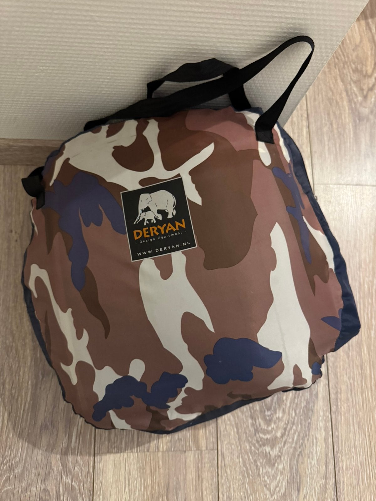 Deryan luxe tent, Ophalen of Verzenden, Zo goed als nieuw