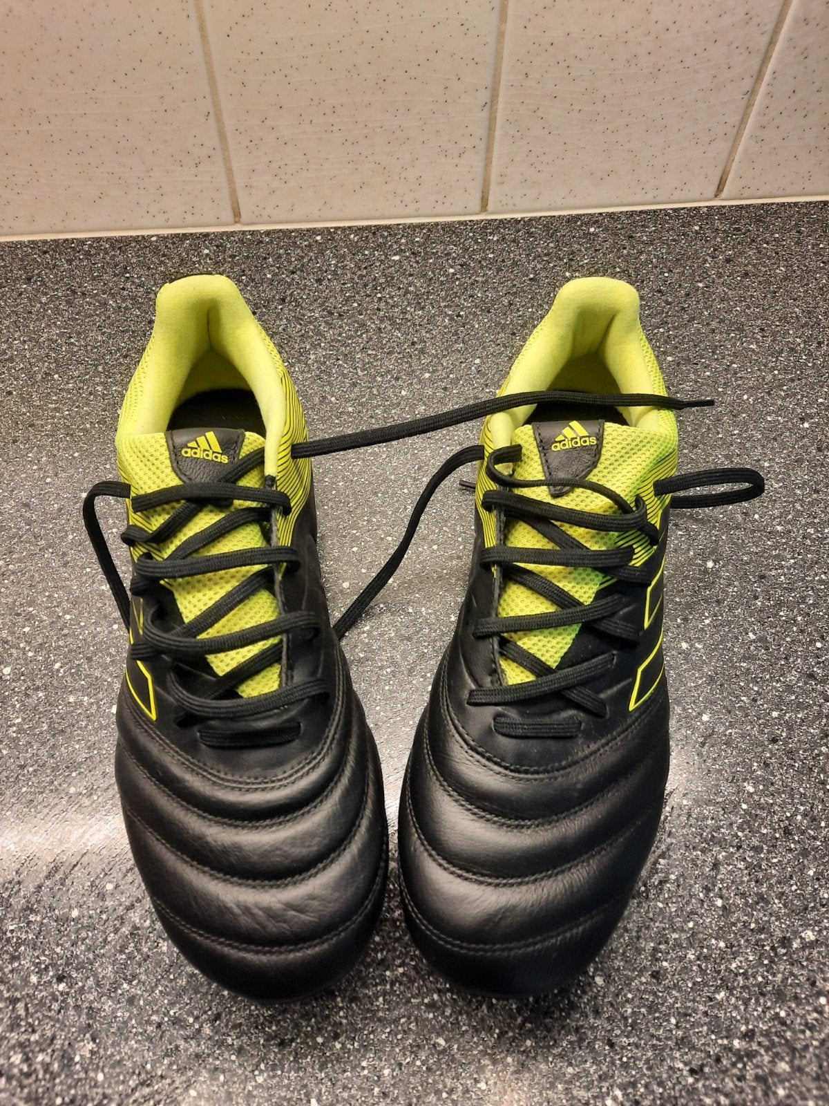 Adidas Copa 19.3 voetbalschoenen - Zwart/Neon Geel, Ophalen of Verzenden, Zo goed als nieuw, Schoenen