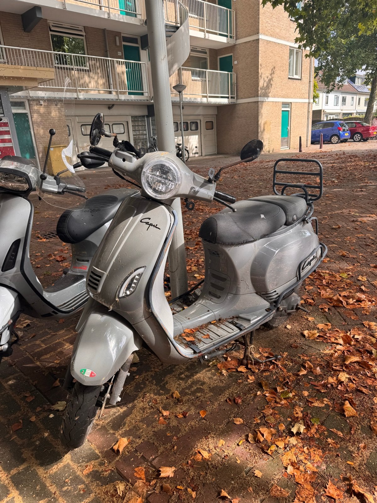 Capri scooter, grijs, opknapper, Ophalen, Gebruikt, Benzine, Overige merken
