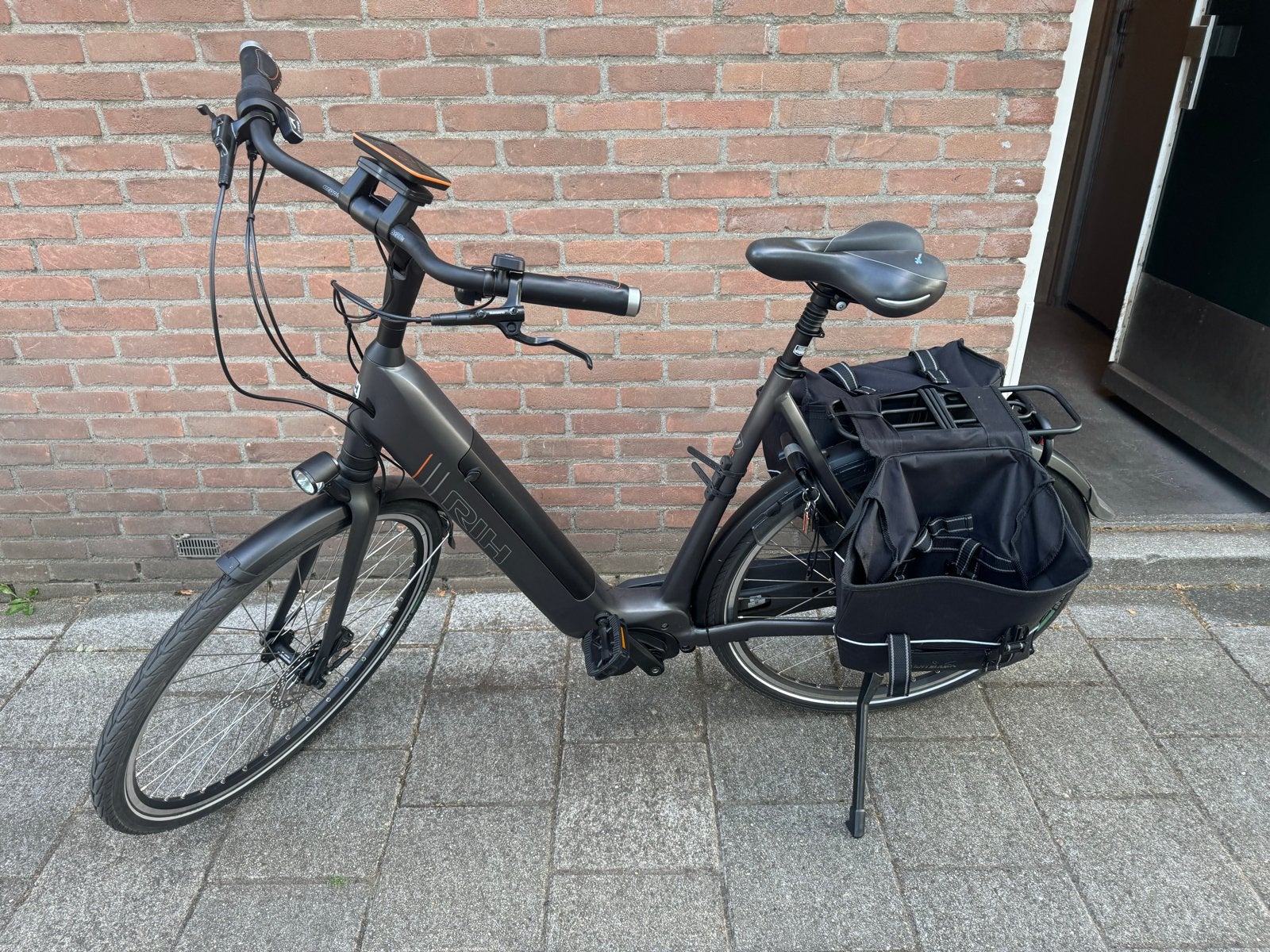 RIH Omega elektrische fiets - Zo goed als nieuw, Zo goed als nieuw, 51 tot 55 cm, 50 km per accu of meer, Ophalen