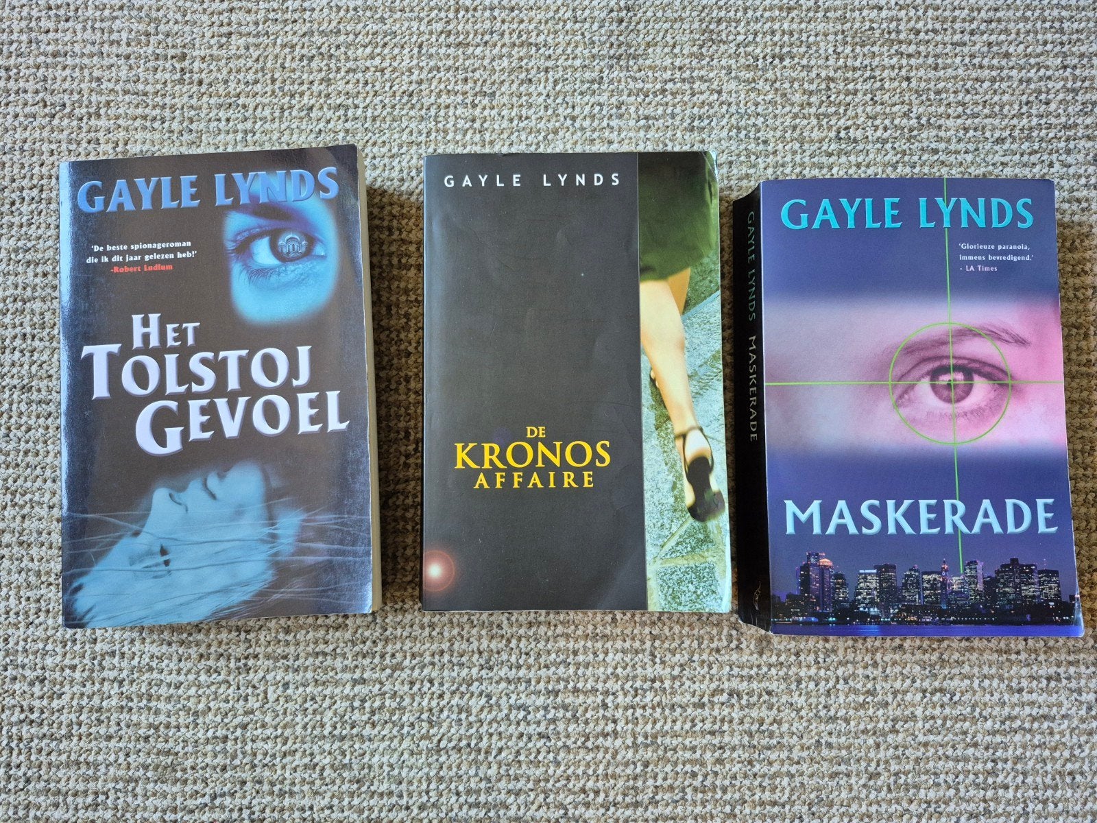 Gayle Lynds 3 thrillers, Ophalen of Verzenden, Gelezen