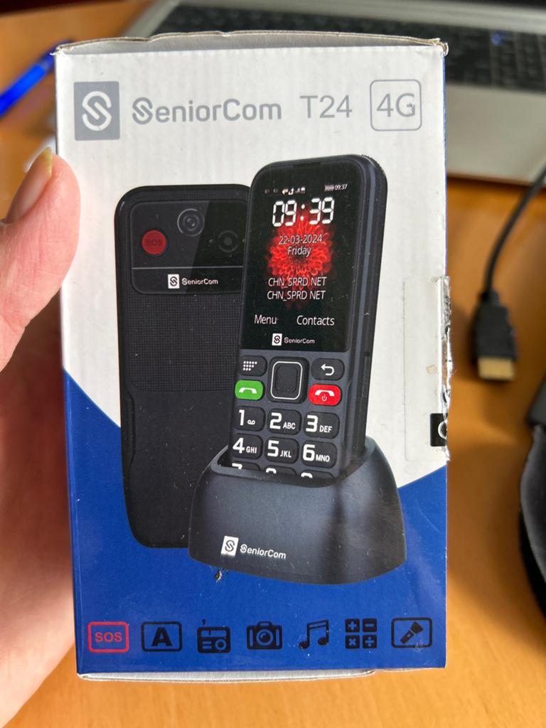 SeniorCom T24 4G Seniorentelefoon met Oplaadstation, Geen camera, Ophalen of Verzenden, Zo goed als nieuw, Klassiek of Candybar