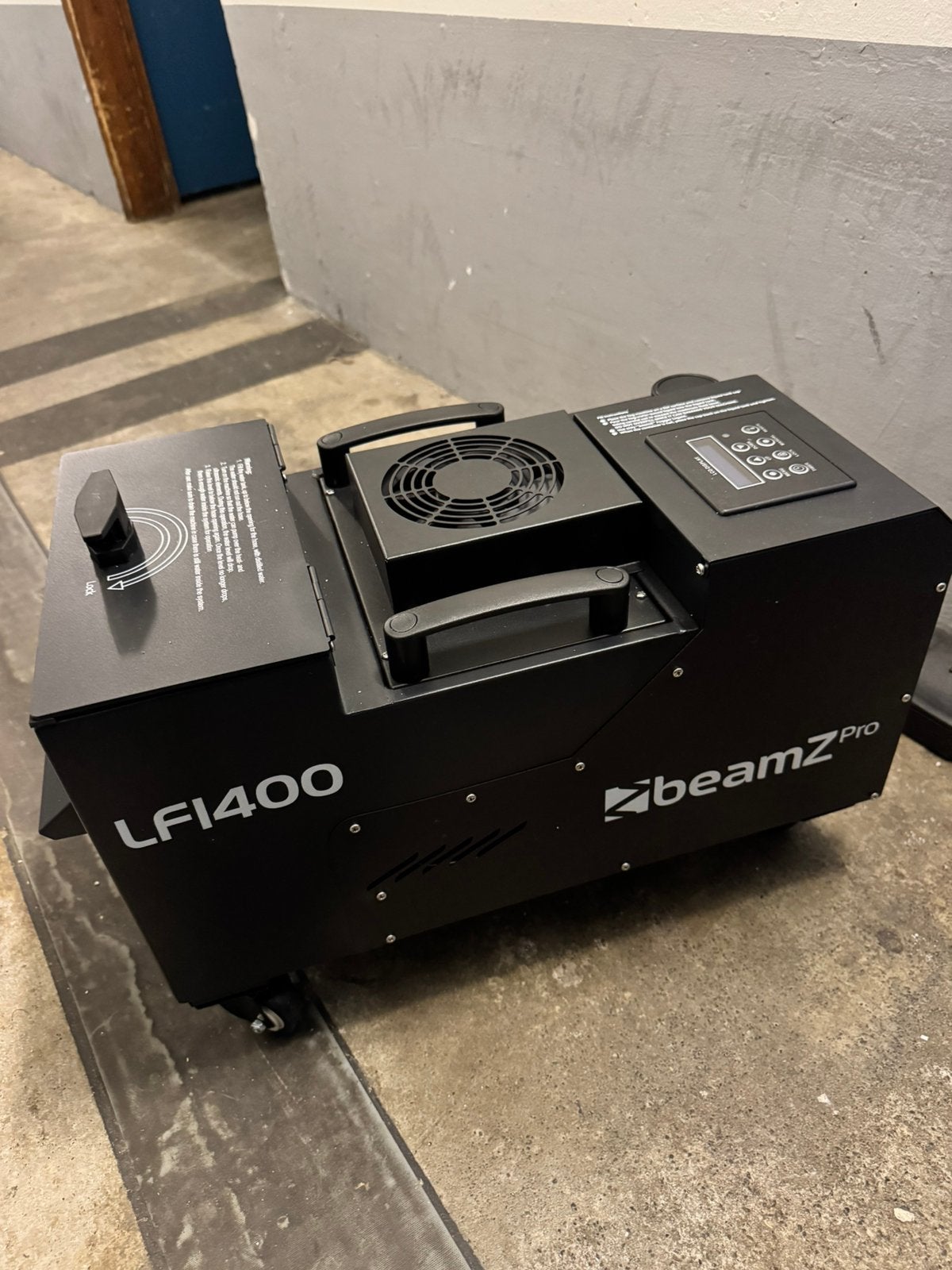 BeamZ Pro LF1400 Low Fog Machine - Zo goed als nieuw, Ophalen of Verzenden, Zo goed als nieuw, Rookmachine