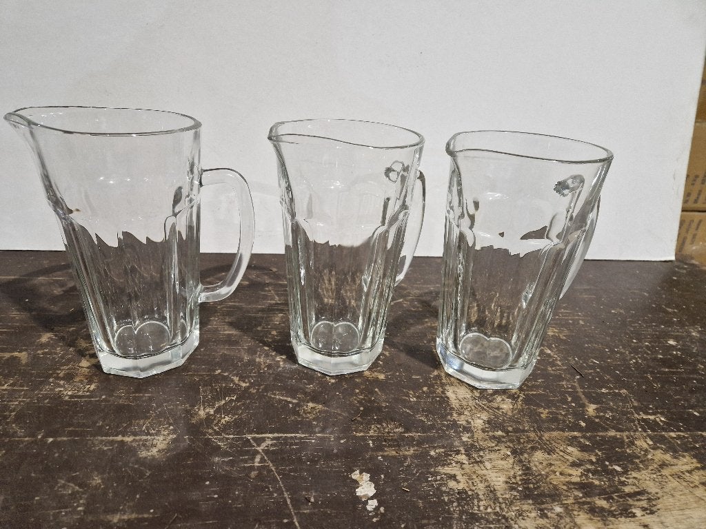 3 stuks mooie water of sap kan 1.2 liter €4 p.st., Huis en Inrichting, Overige typen, Ophalen of Verzenden, Overige stijlen, Glas