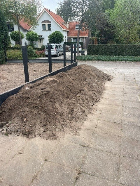 tuinaarde / zwarte aarde, gratis op te halen in Bennekom, Tuin en Terras, Ophalen, Tuinaarde