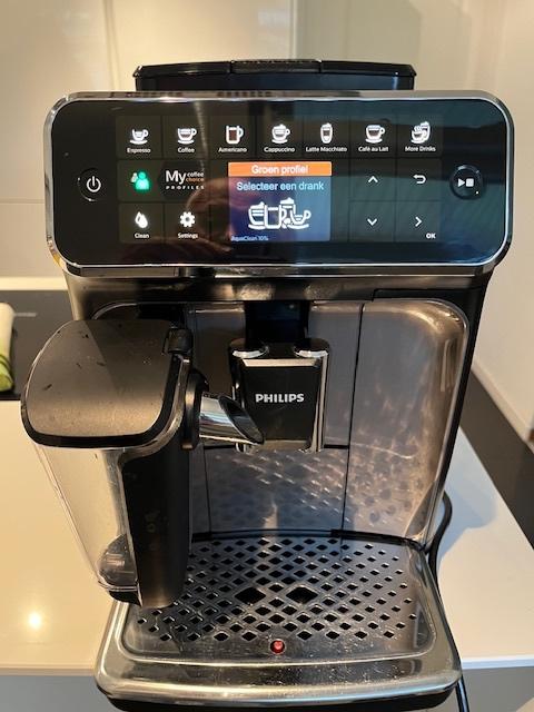 Philips LatteGo EP4300, Ophalen, Afneembaar waterreservoir, Espresso apparaat, Zo goed als nieuw