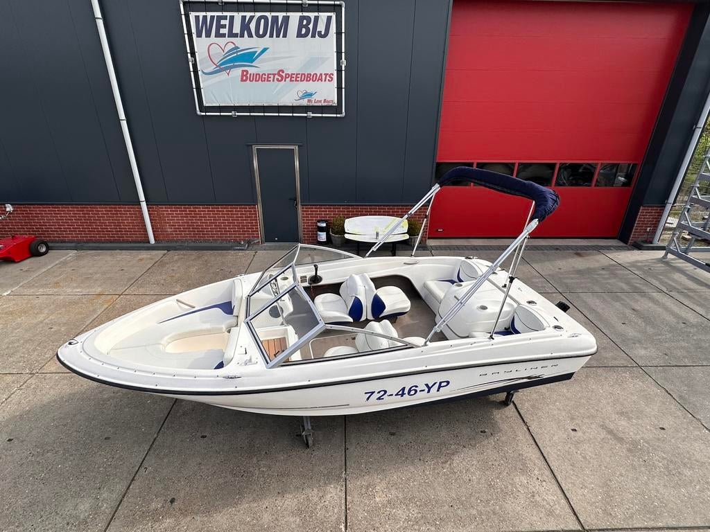 Nette speelboot(bayliner) compleet met motor veel extra, Watersport en Boten, Speedboten, Binnenboordmotor, 120 tot 200 pk, Ophalen of Verzenden