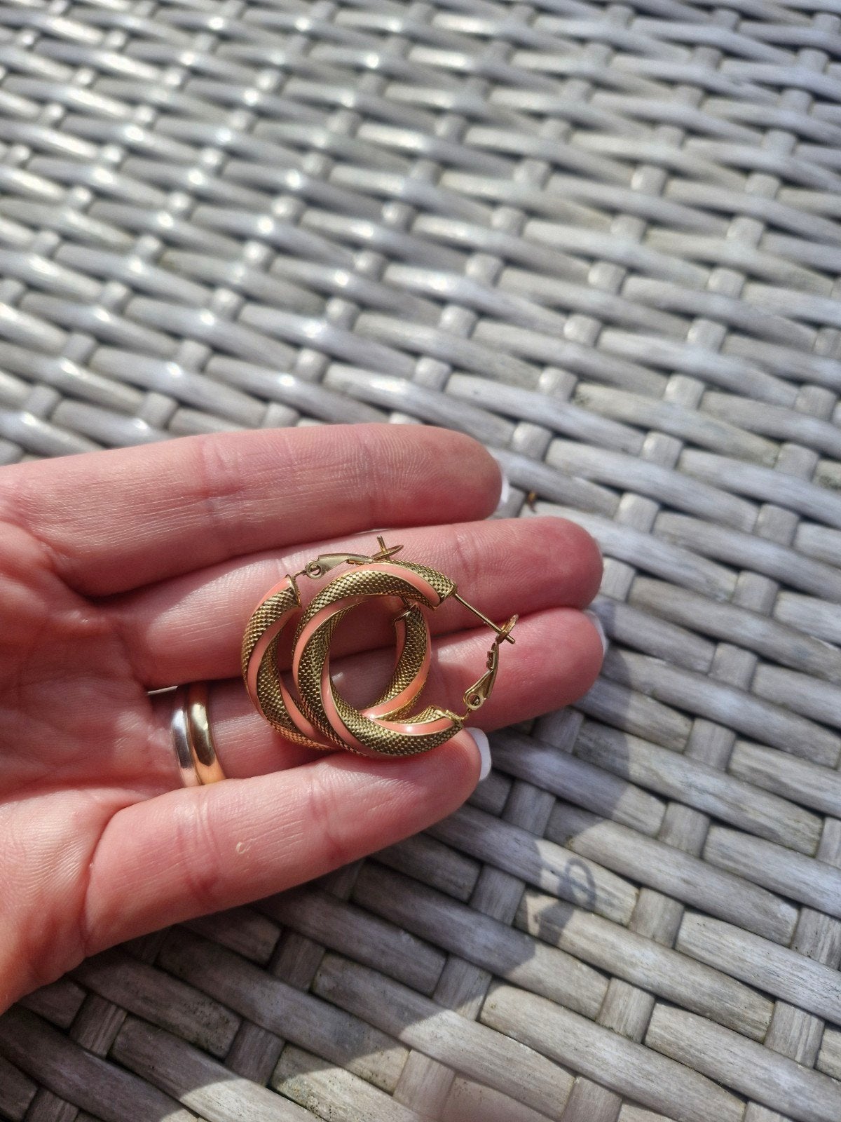 Mooie, gouden oorringen / oorbellen dames, Sieraden, Tassen en Uiterlijk, Oorbellen, Ophalen of Verzenden, Zo goed als nieuw, Goud