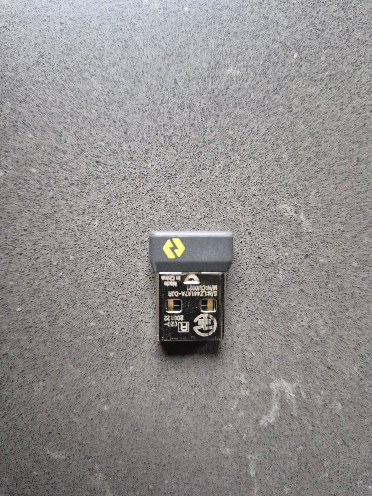 Logitech Bolt USB Ontvanger voor Draadloze Apparaten, Computers en Software, Muizen, Ophalen of Verzenden, Zo goed als nieuw, Draadloos