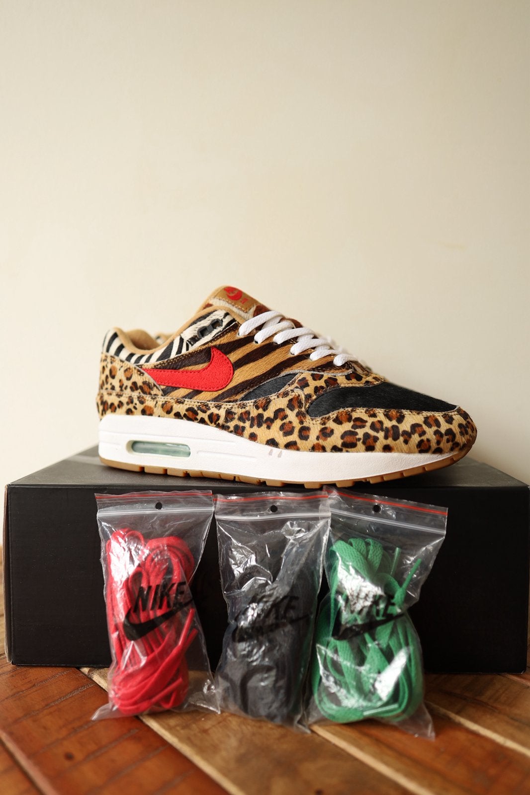Nike air max 1 atmos animal, Ophalen, Overige kleuren, Sneakers of Gympen, Zo goed als nieuw