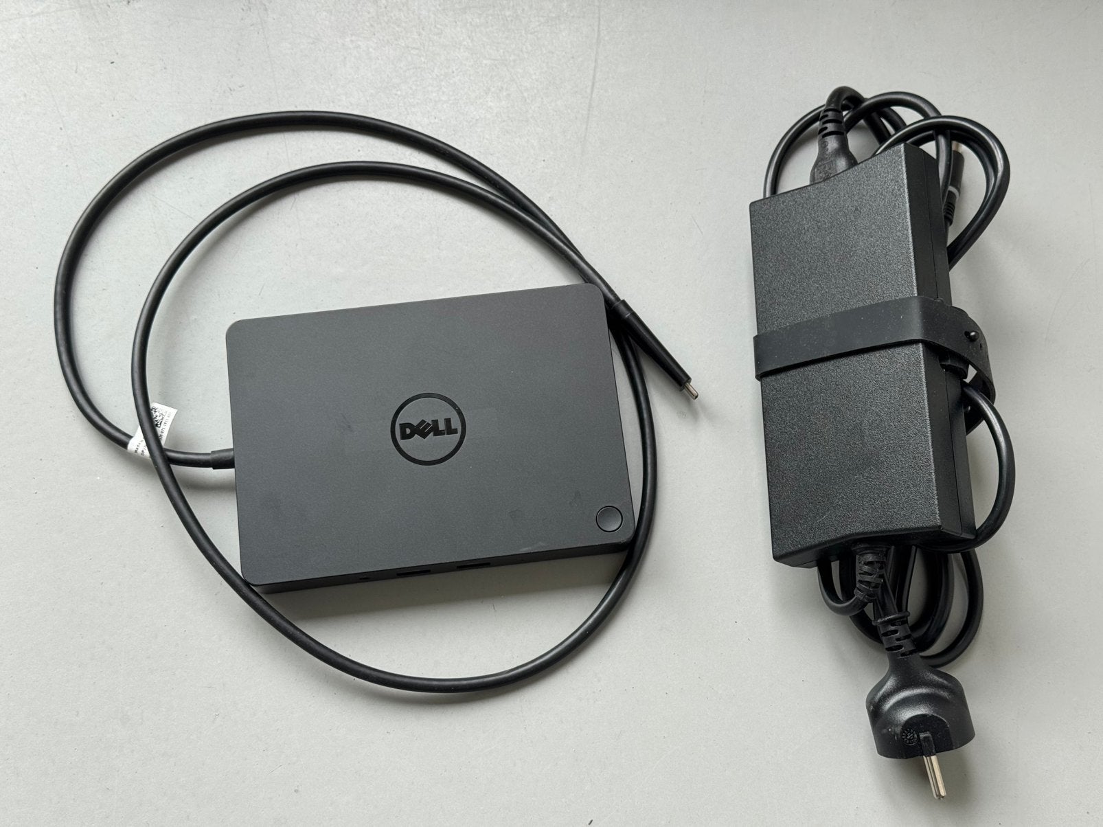 Dell WD15 USB-C Docking Station K-17A, Computers en Software, Dockingstations, Gebruikt, Docking station, Laptop, Ophalen of Verzenden