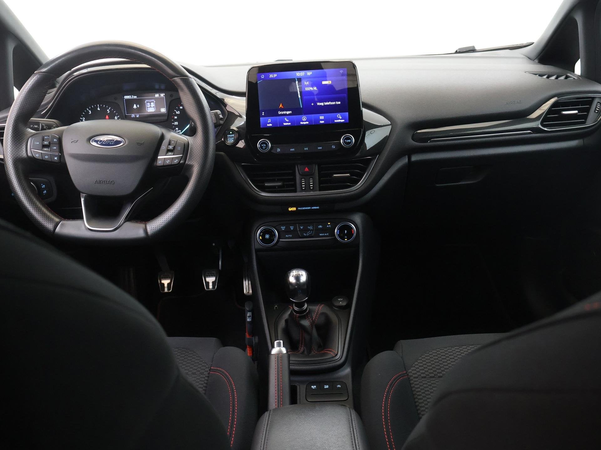 Foto 9 van Ford Fiesta 1.0 EcoBoost ST-Line | Navigatie | Climate Contr