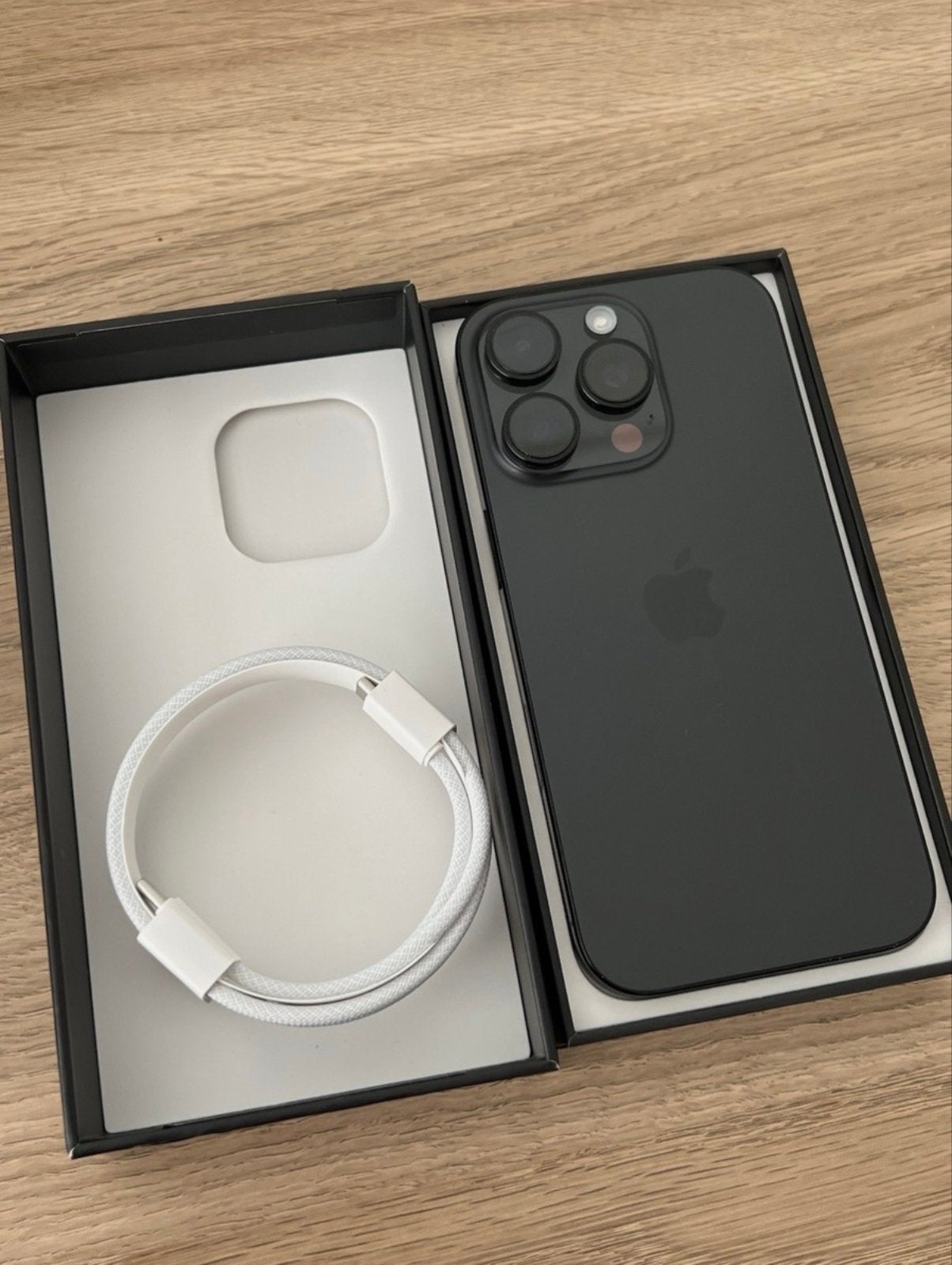 Apple iPhone 16 Pro 256GB Zwart - Uitstekende staat., Telecommunicatie, Mobiele telefoons | Apple iPhone, Zwart, Zo goed als nieuw