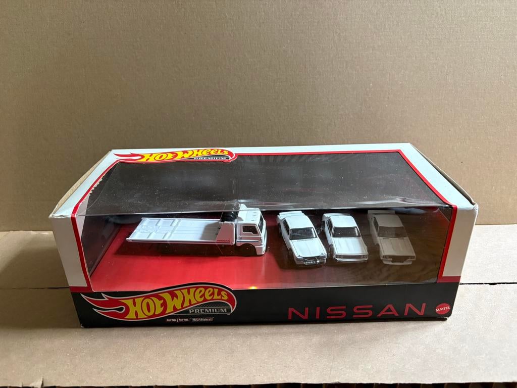 Hot Wheels Nissan Diorama set, Ophalen of Verzenden, Zo goed als nieuw