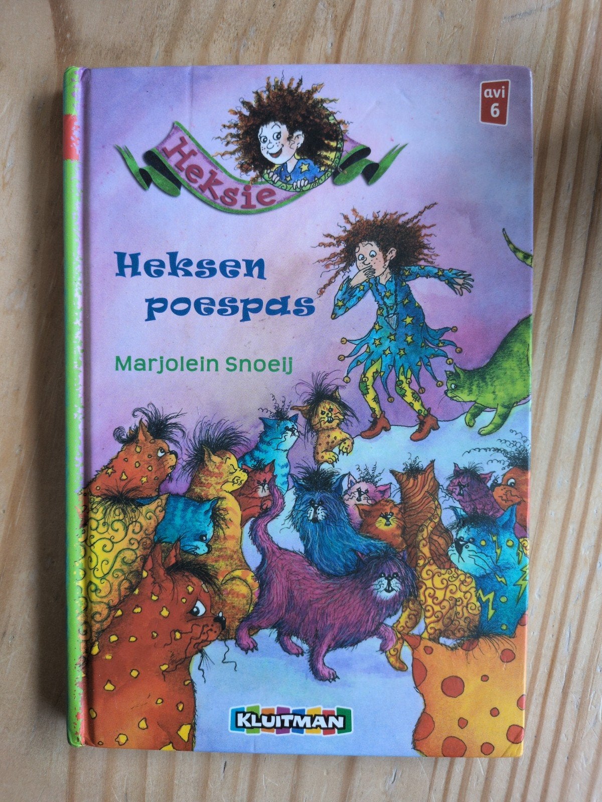 Marjolein Snoeij - Heksen poespas, Boeken, Fictie algemeen, Ophalen of Verzenden, Marjolein Snoeij, Zo goed als nieuw